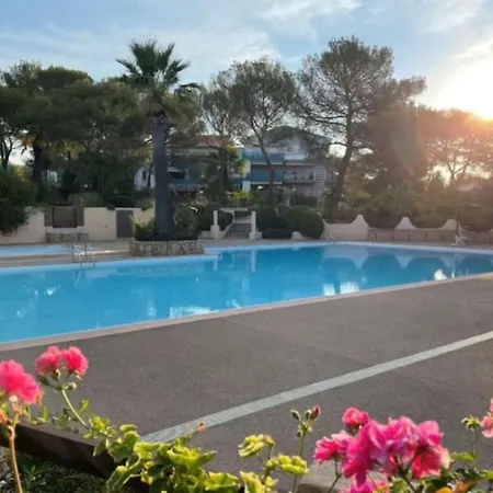 73m² Piscine Parking Daire Saint-Raphaël
