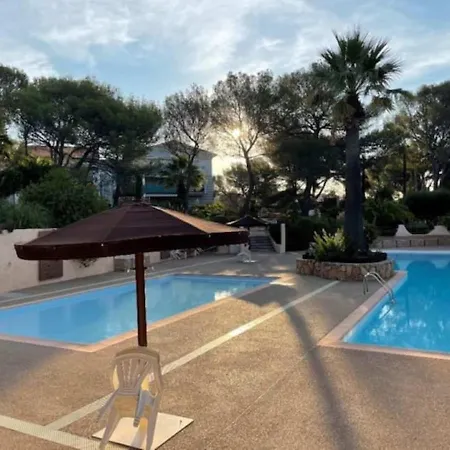 73m² Piscine Parking *