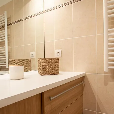 73m² Piscine Parking * Saint-Raphaël